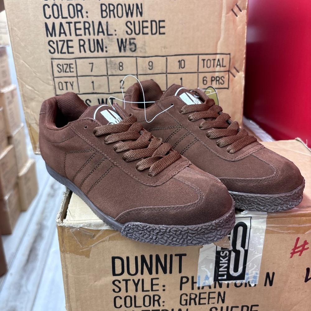 BNIB Dunnit All Brown Suede Shoes, womens 8-10US